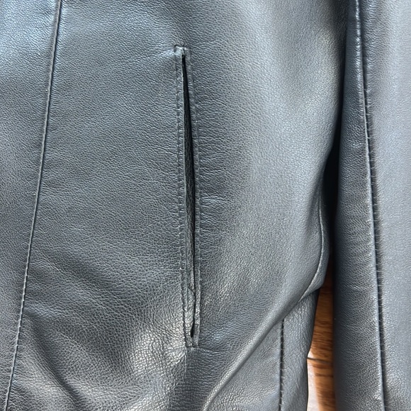 Burberry Jacket - Picture 5 of 11